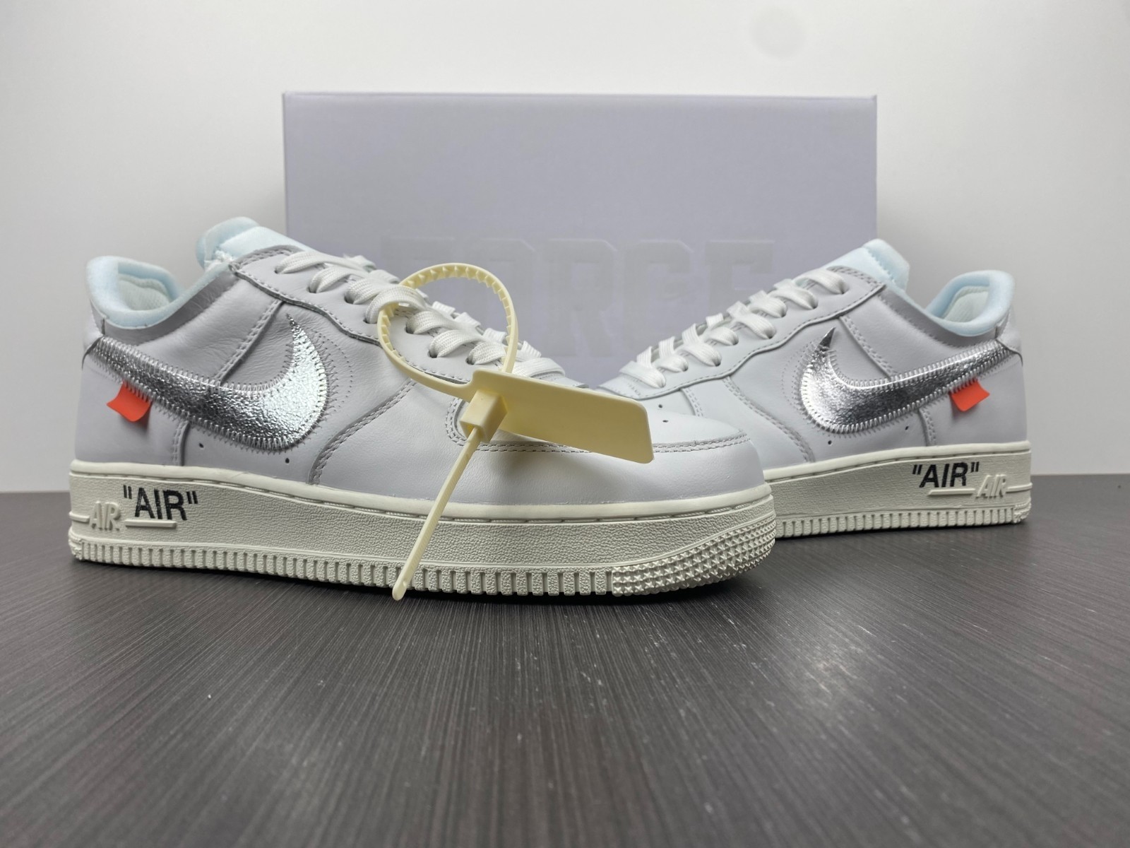 Off-White Nike Air Force 1 Low ComplexCon White AO4297-100