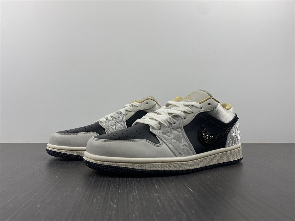 Air Jordan 1 Low Beaded Swoosh DV1762-001