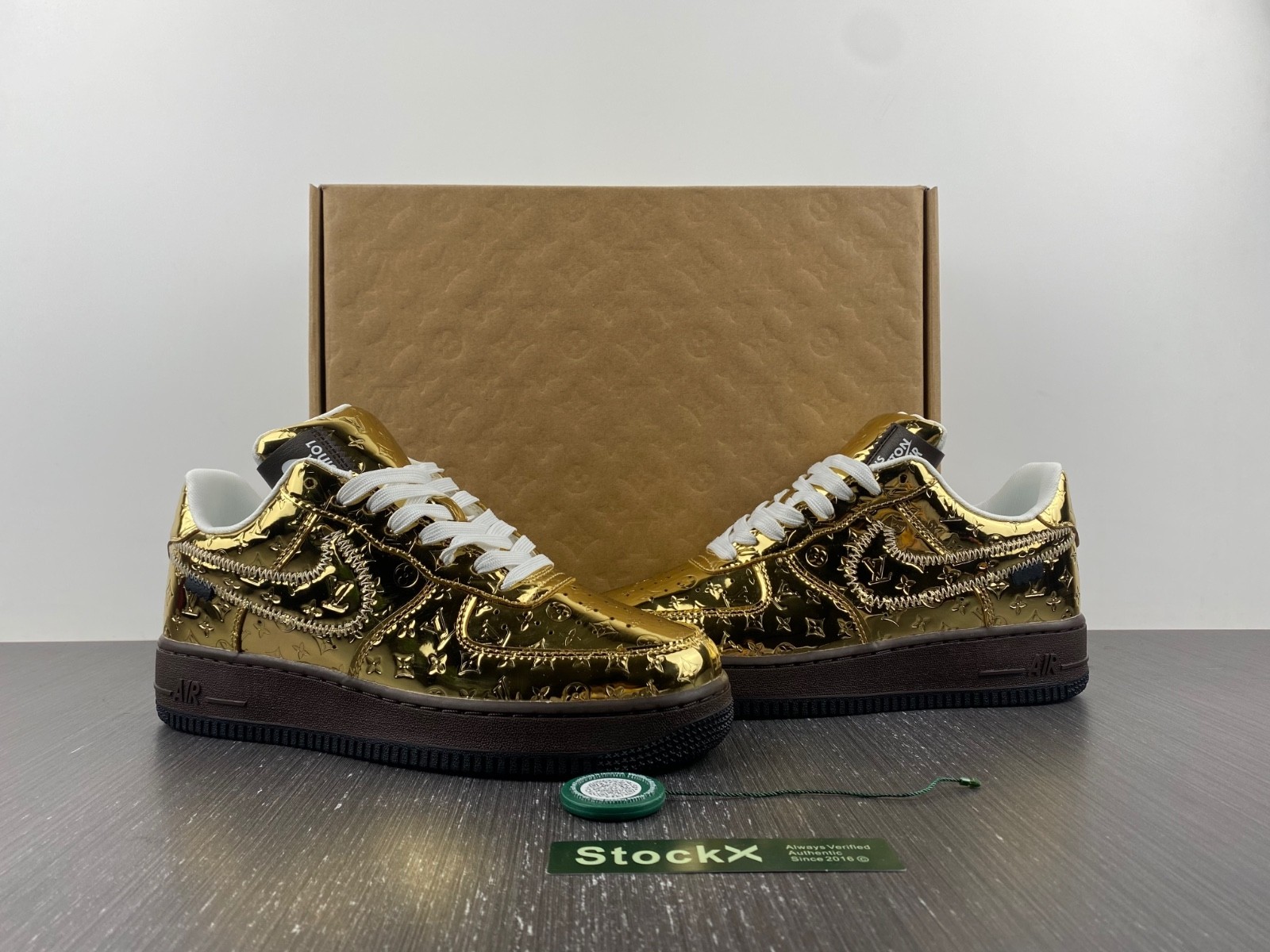 L-V AND NIKE "AIR FORCE 1" BY VIRGIL ABLOH - MET GOLD/MET GOLD - BAROQUE BROWN - BLACK 1A9VGO