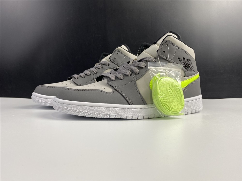 Air Jordan 1 mid AJ1  554724-072
