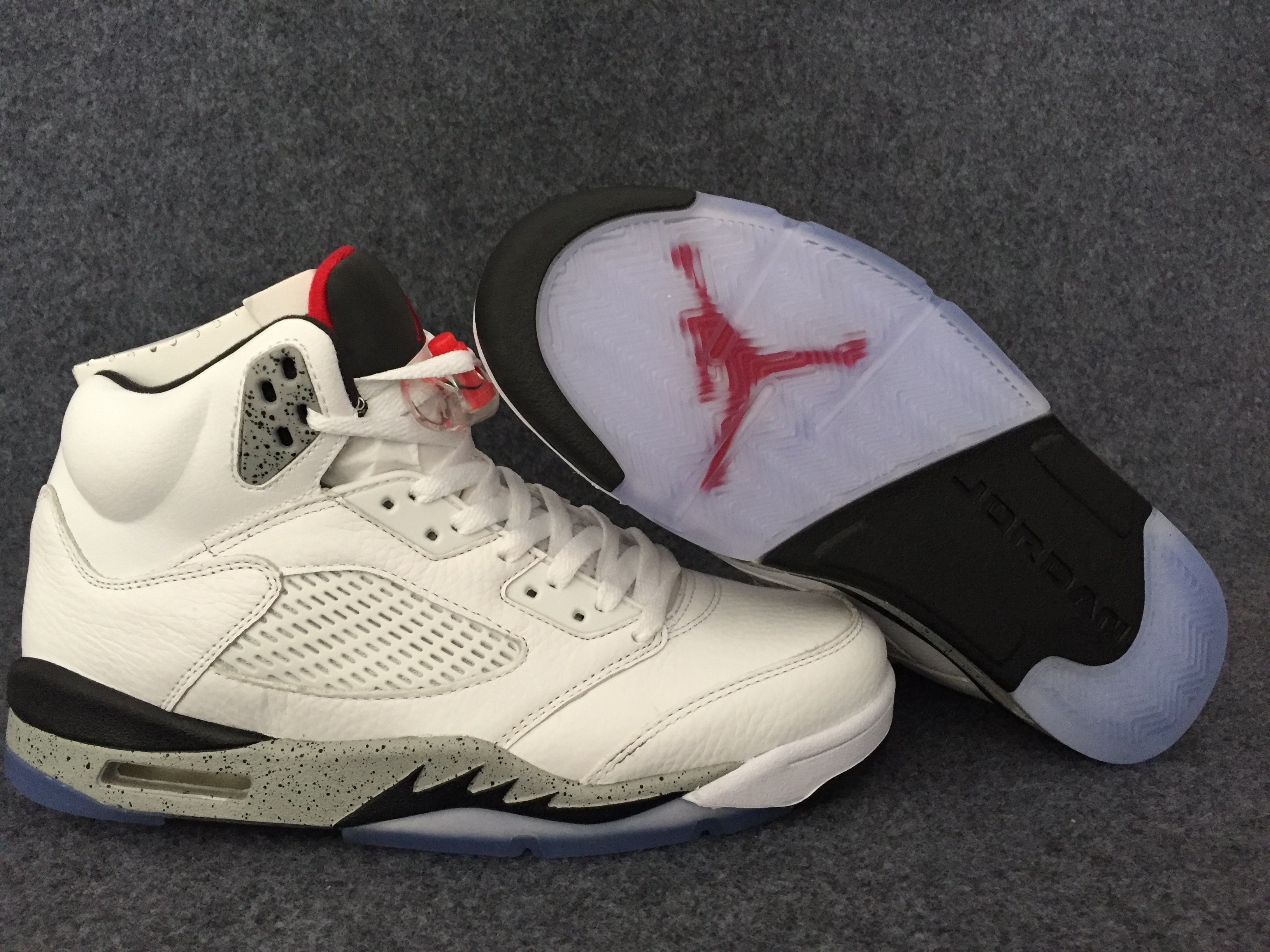 AIR JORDAN 5 RETRO "WHITE CEMENT" mens 136027-104