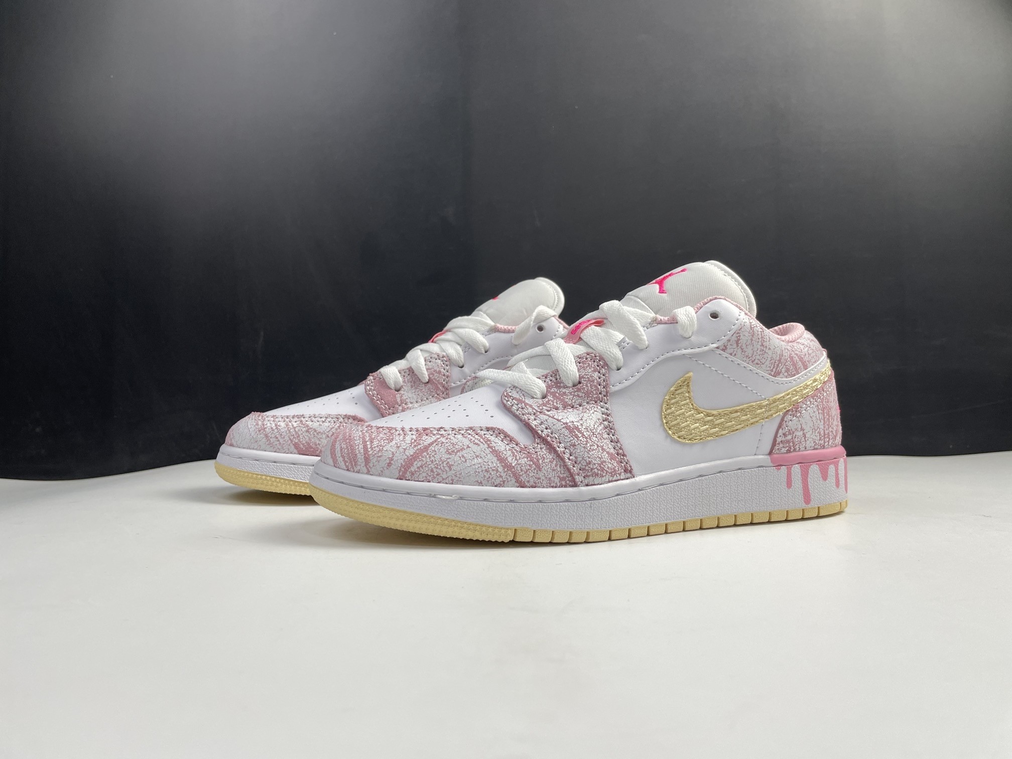 Air Jordan 1 Low SE GS "Paint Drip" - CW7104-601