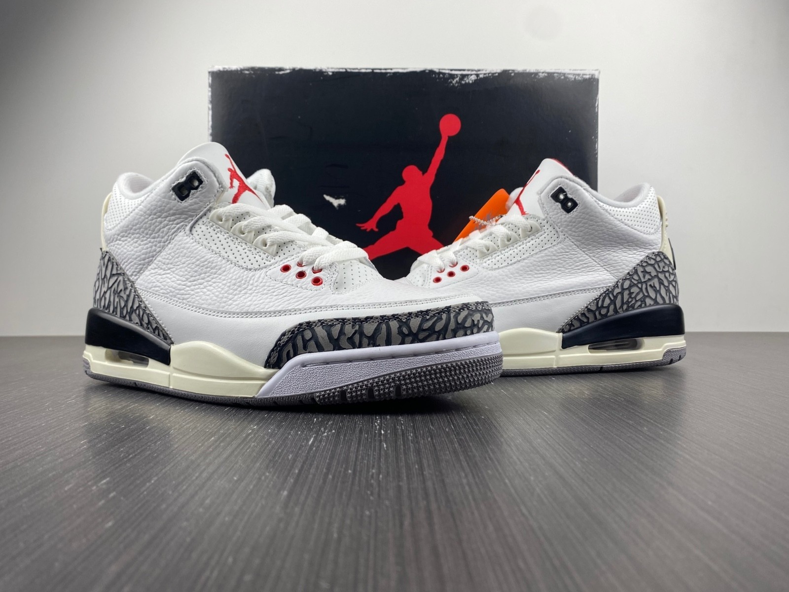 Air Jordan 3 "White Cement" Re-Imagined DN3707-100 ( 2023 )