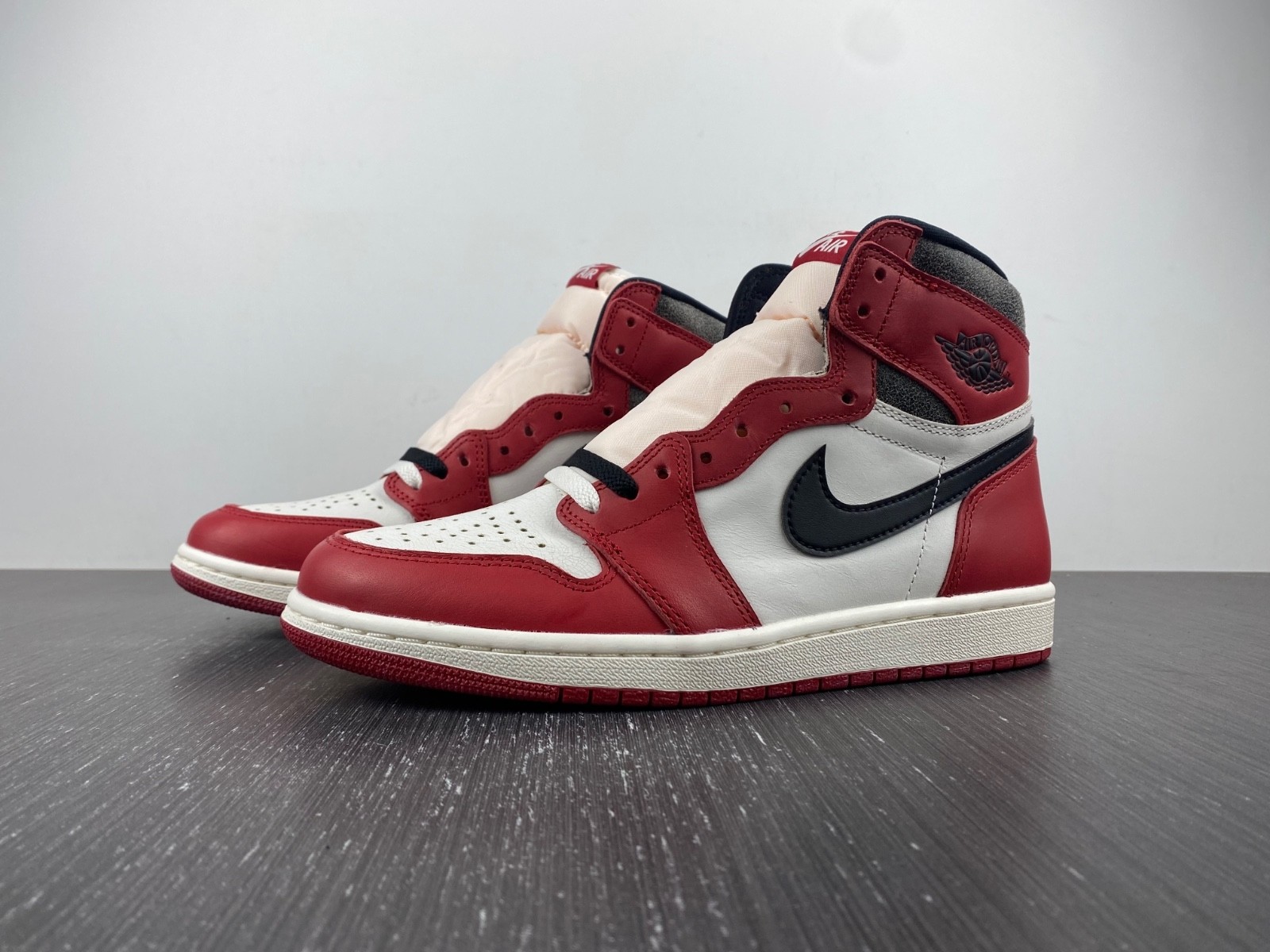 Air Jordan 1 Retro High OG "Chicago Reimagined" DZ5485-612