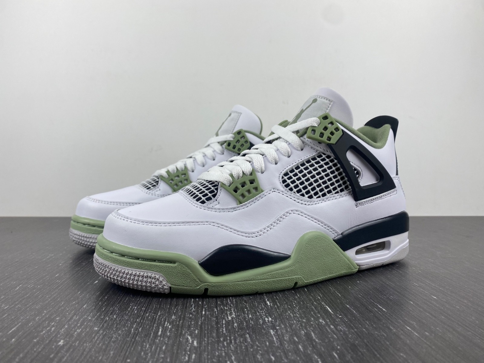 Air Jordan 4 Women's 'Seafoam' AQ9129-103