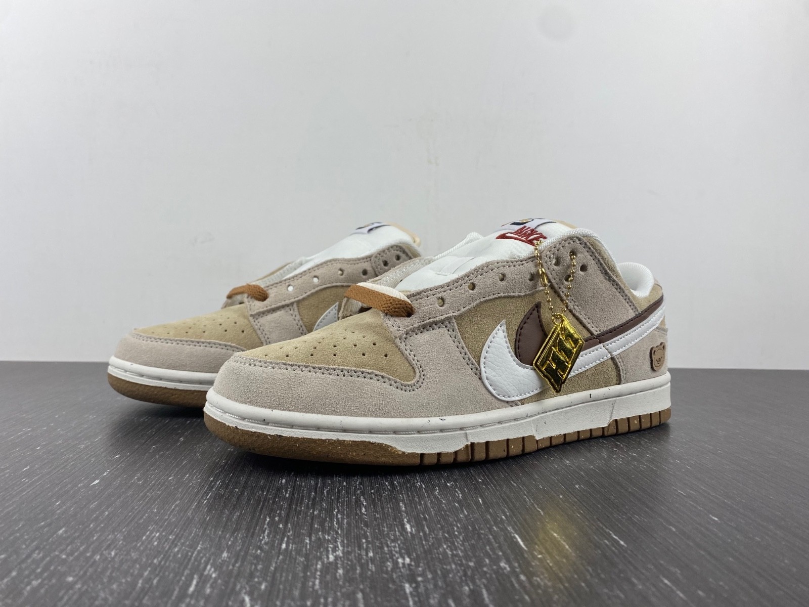 Nike Dunk Low Double Swoosh 85 DO9457-100-1