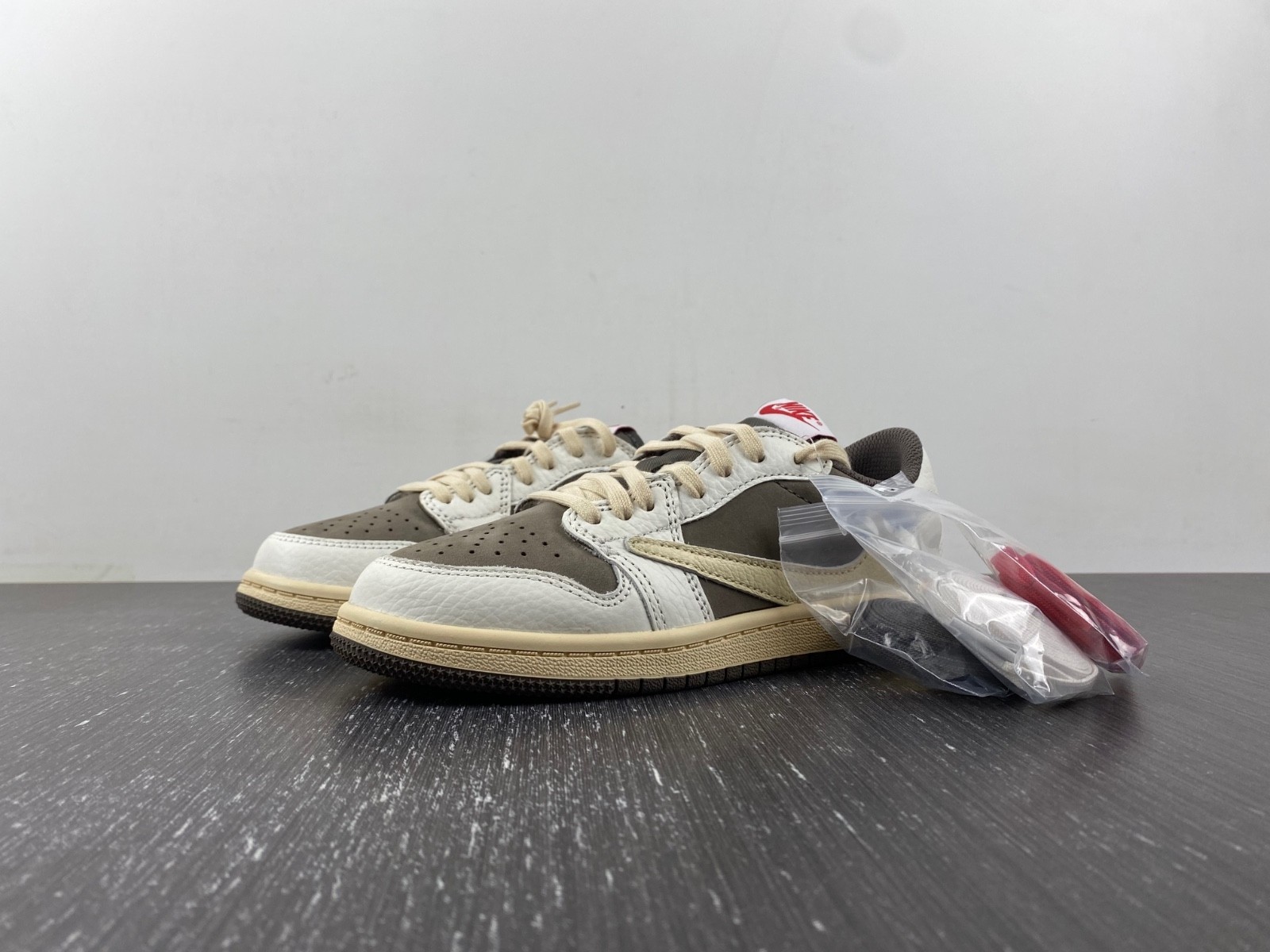 Kids Travis Scott x Air Jordan 1 OG Low DO5442-162