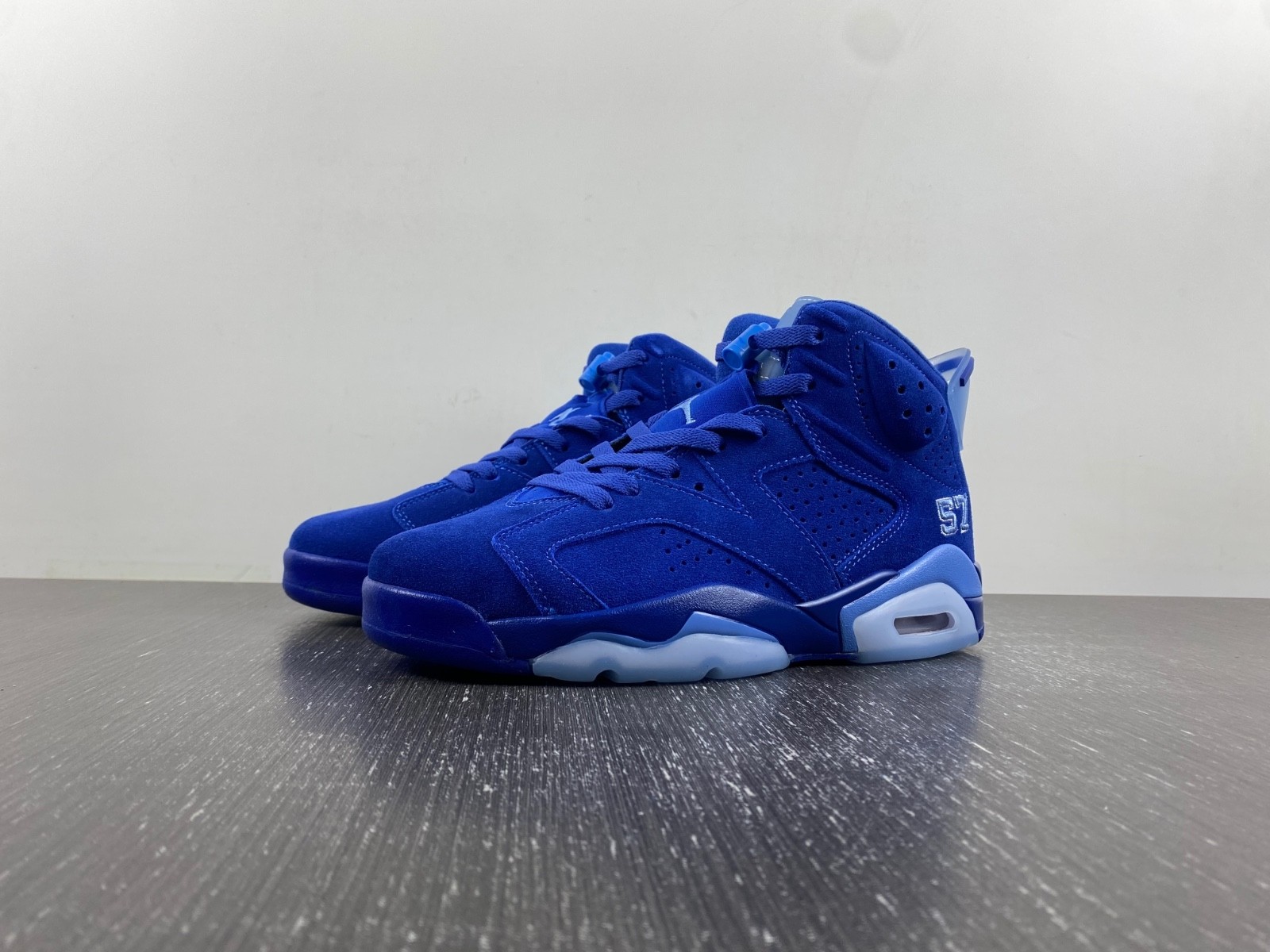 AIR JORDAN 6 CT8529-410