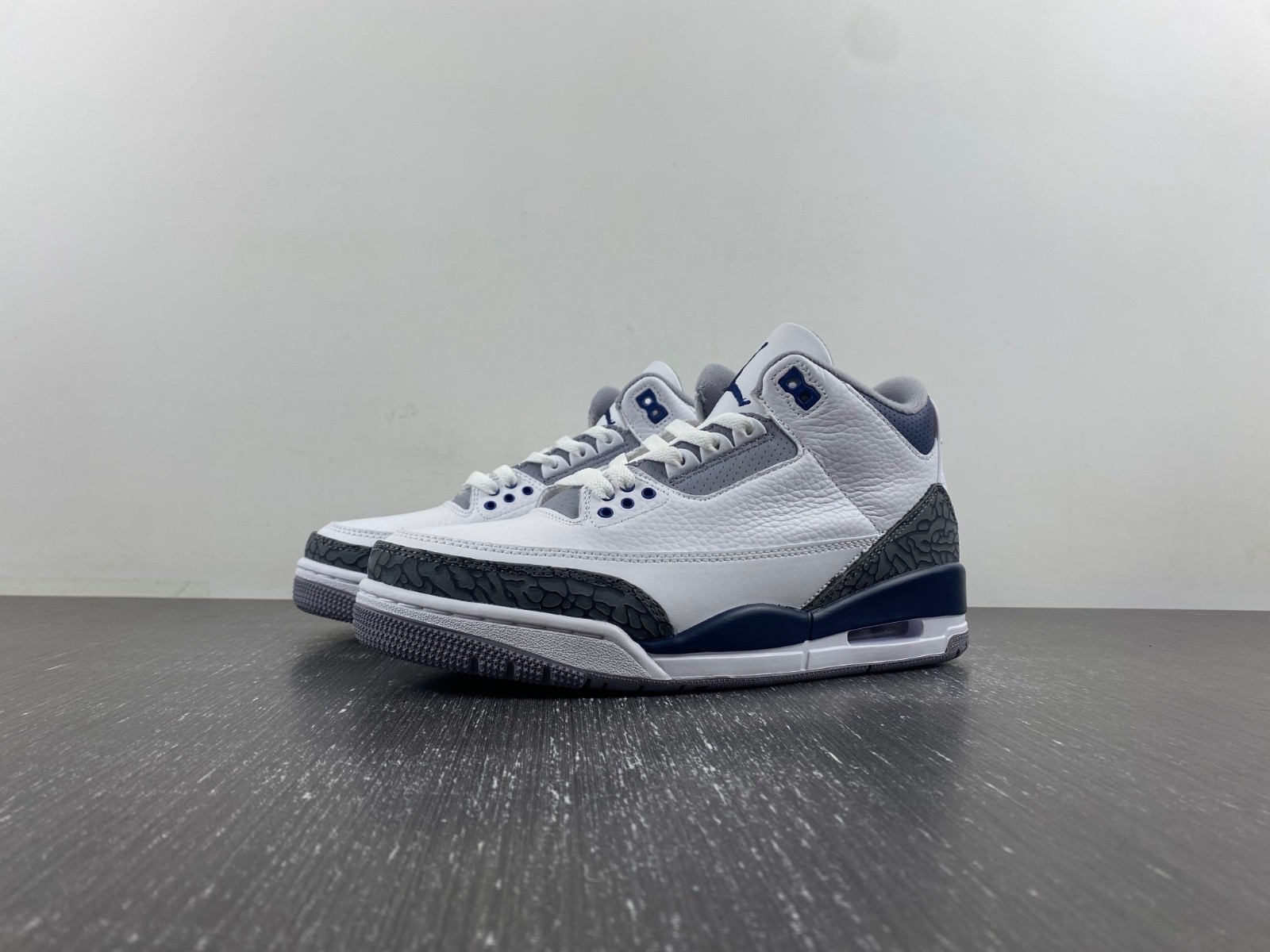Air Jordan 3 “White/Navy” CT8532-140