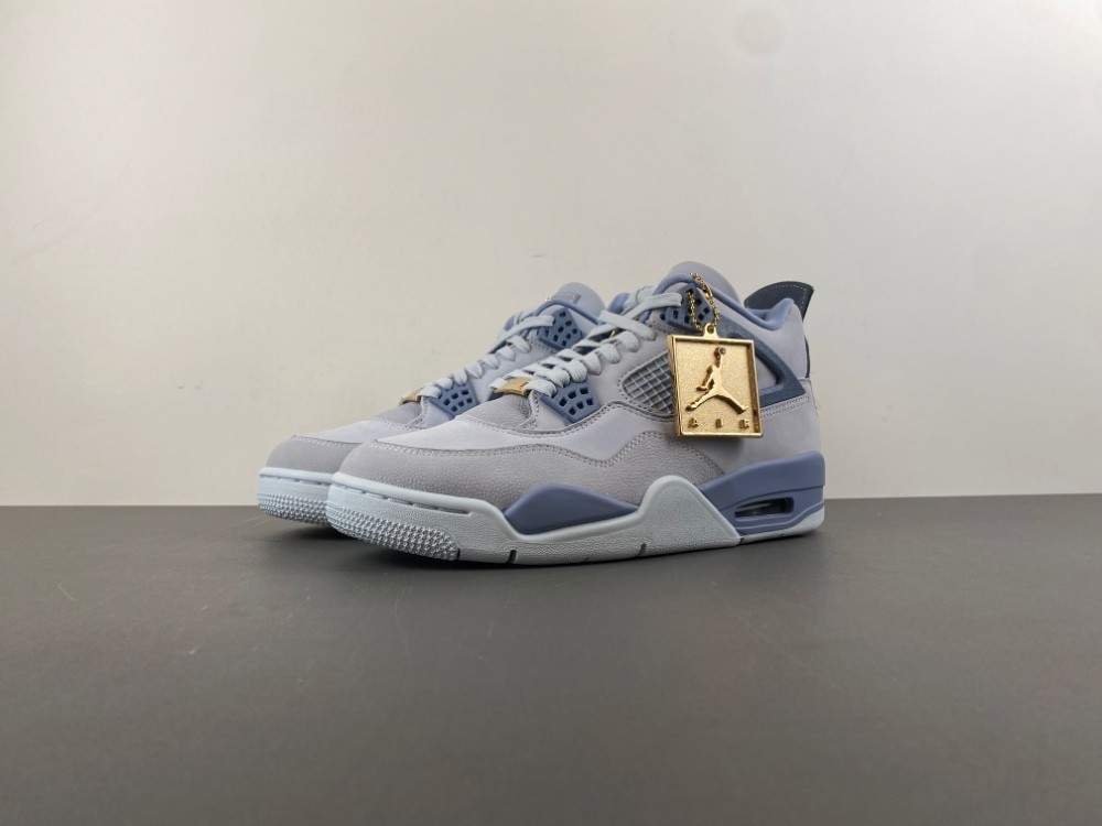 Air Jordan 4 Retro NCAA UNC Tarheels PE (2025) HV9204-407