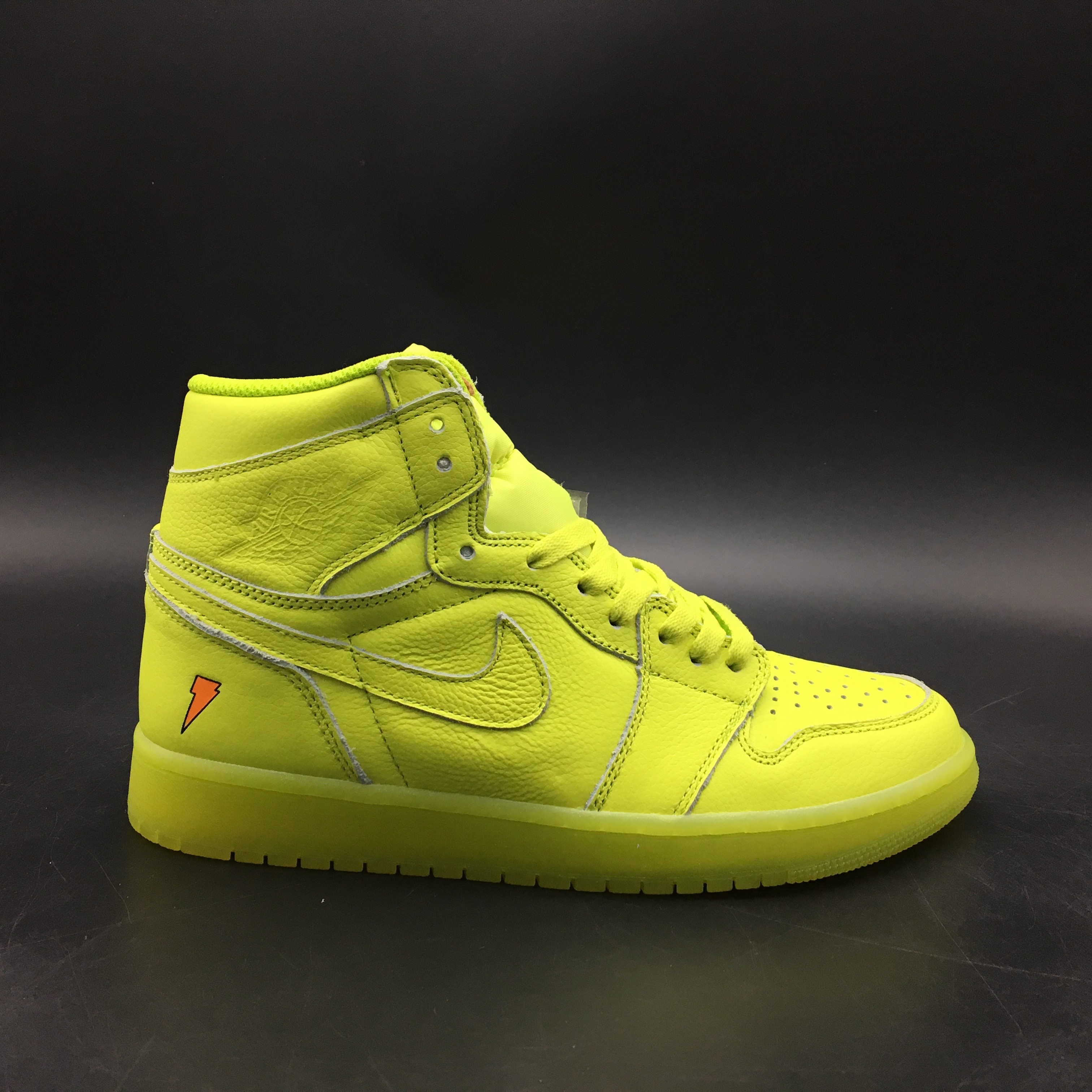 AIR JORDAN 1 RETRO HI “Gatorade”  Cyber mens AJ5997-345
